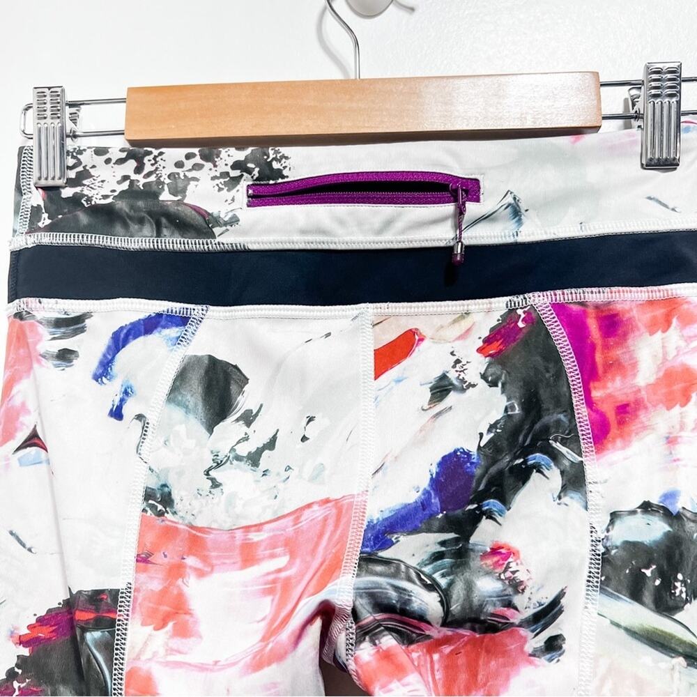 Lululemon Run Sz 4 Inspire Crop II All Full-On Luxtreme Pigment WaveMulti/Black - Picture 5 of 11